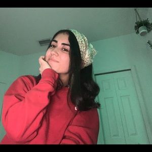 Meet your Posher, Cristina